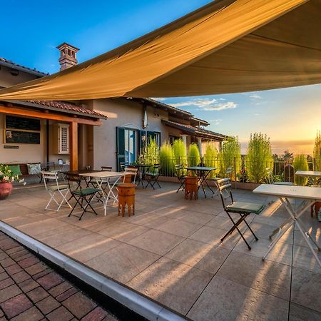 La Rosa Gialla Bio Apartments & Rooms 巴罗洛 外观 照片