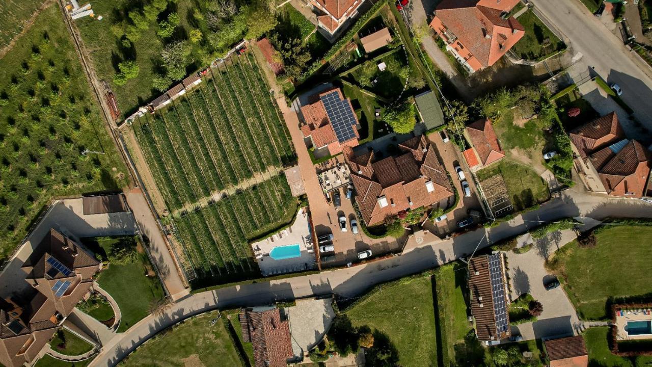 La Rosa Gialla Bio Apartments & Rooms 巴罗洛 外观 照片