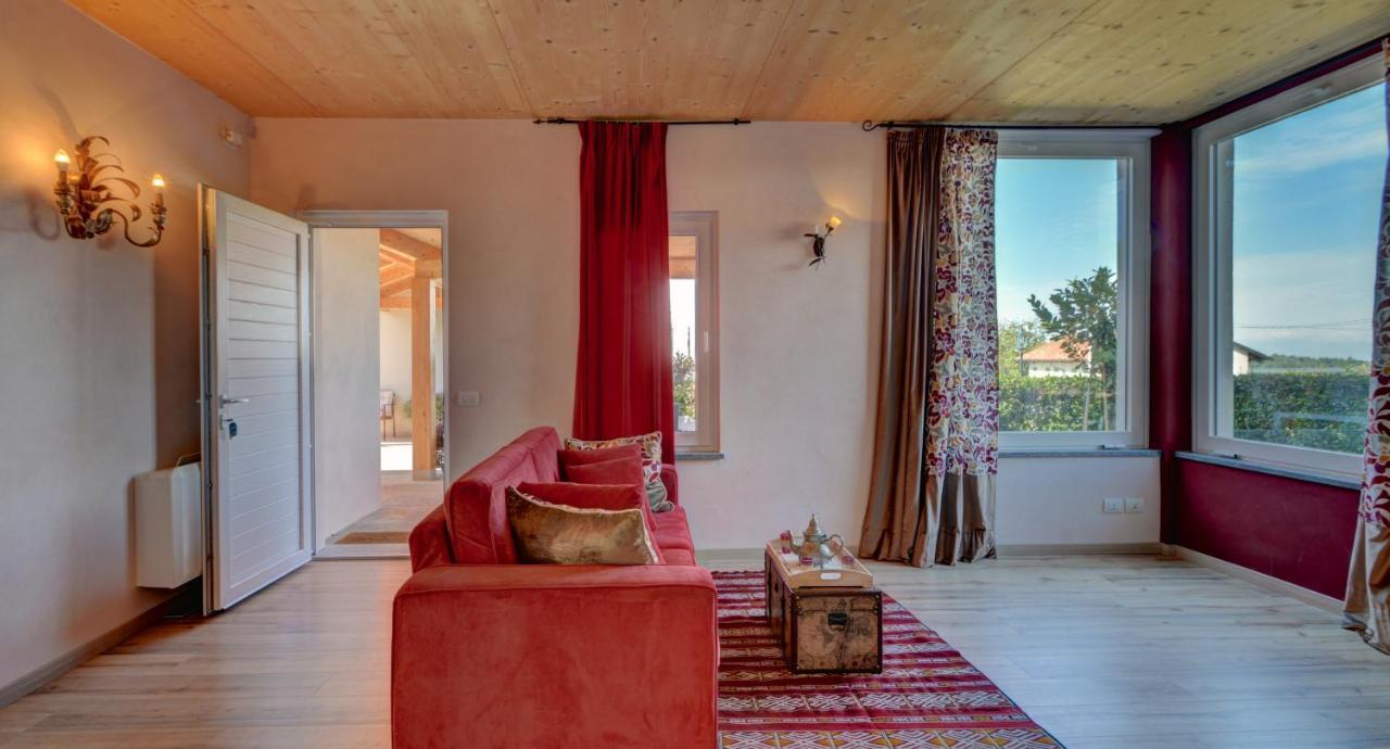La Rosa Gialla Bio Apartments & Rooms 巴罗洛 外观 照片